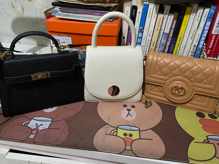 韩版饰品圆形扣饰磁扣翻盖 材质：PU 大小...