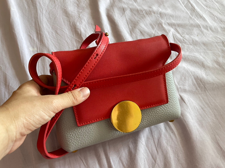 单肩斜挎拼色包