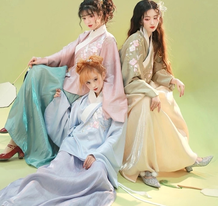 东月棠燕归 全新仅试穿