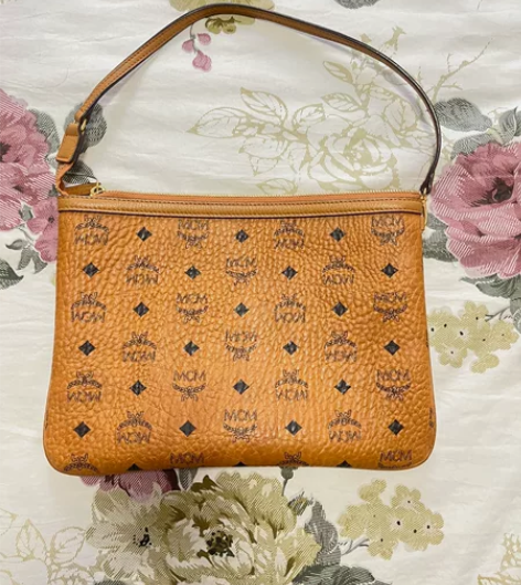 mcm信封子包经典干邑色,专柜入保真,只用...