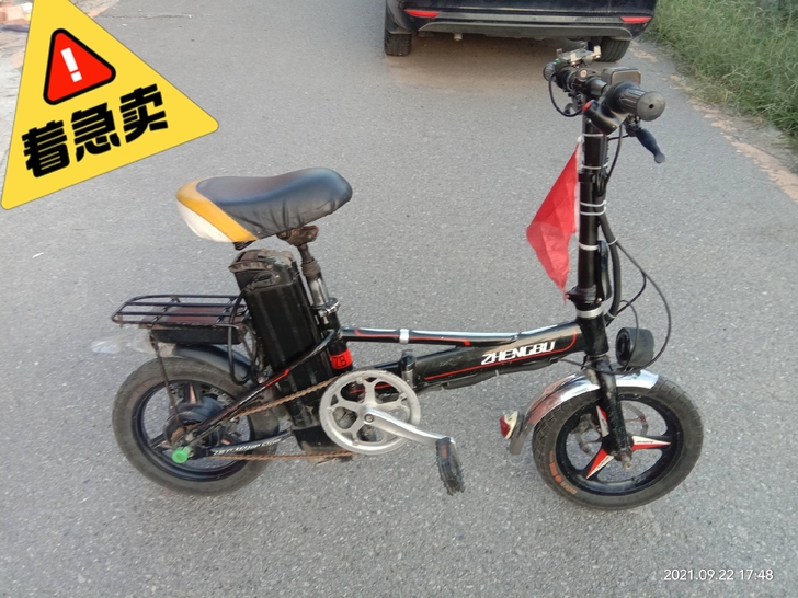 正步代驾折叠电动车，120斤人骑续航60公...