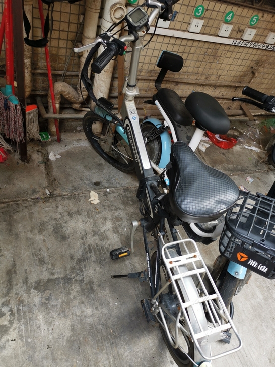 正步电动车