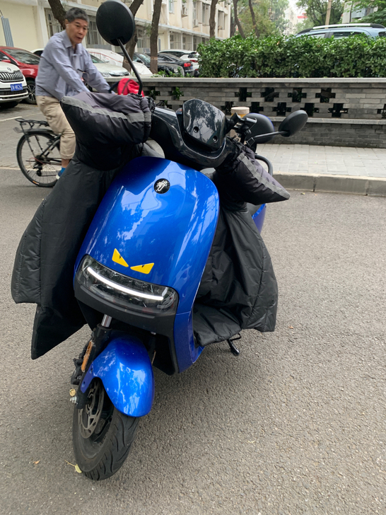 个人出九号智能电动车E100