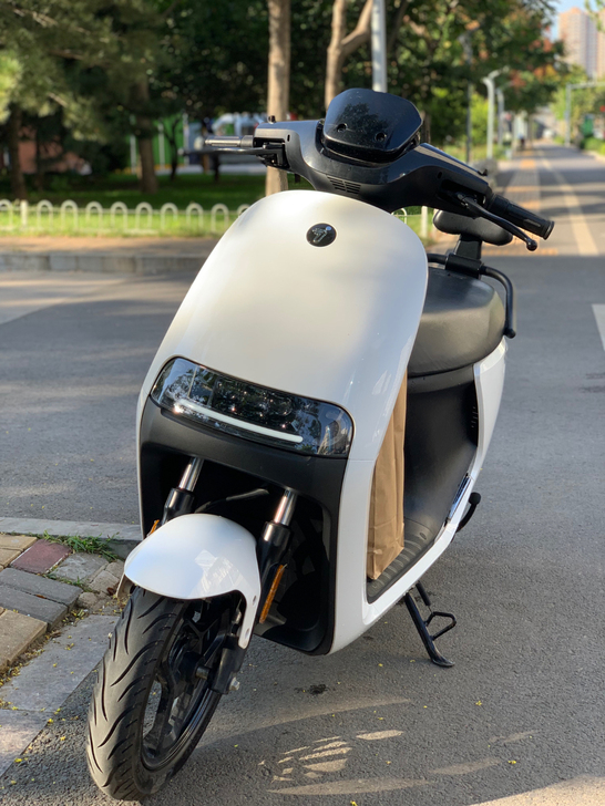 九号E80c 车壳无划痕 能过户能定位 手...