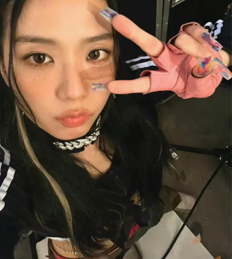 出300r包金智秀福袋 保值保热 感兴趣的...