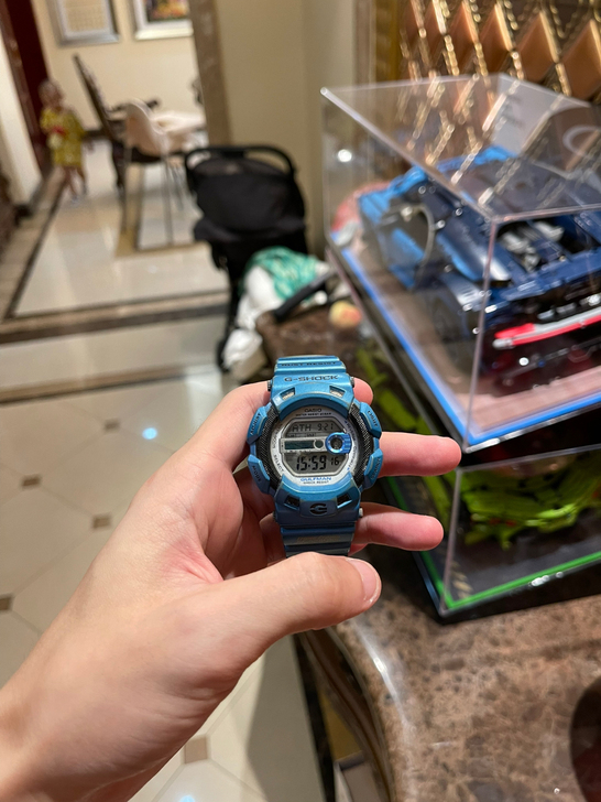卡西欧手表，保证专柜正品，但是成色一般了，...