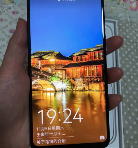 华为 nova3 九成新，正品行货，低价出！