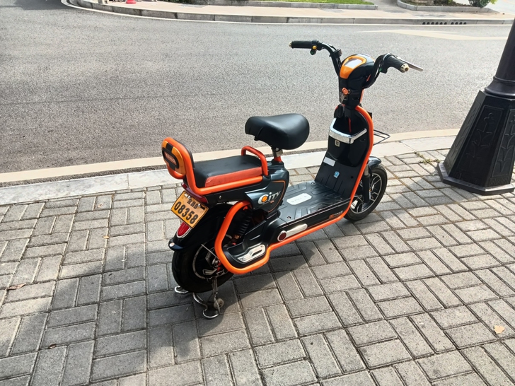 台铃电动车