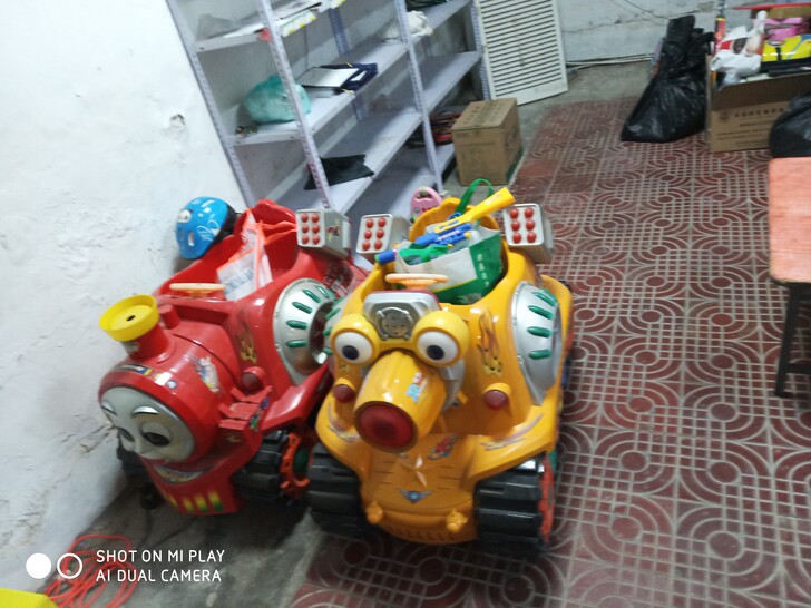 还有一个黄色的,有要的可以联系我
