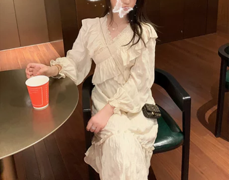 chic温柔森系超仙甜美荷叶边连衣裙女收腰...