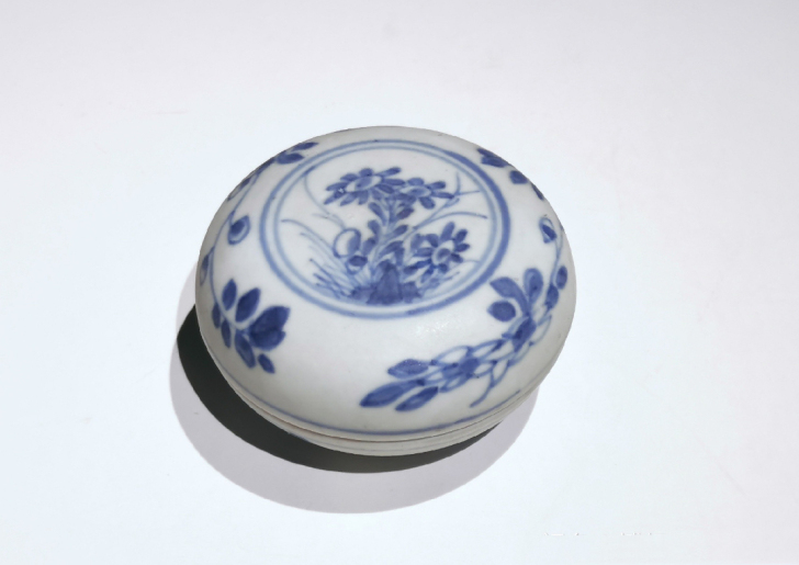 清康熙，景德镇青花彩绘香盒