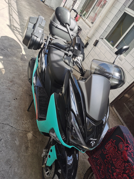 迅龙 摩托车整车