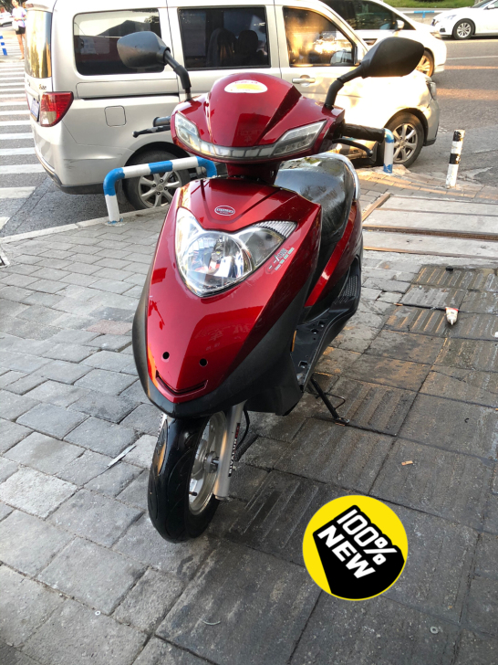 出一台代步踏板车，国4电喷，20年8月上户...