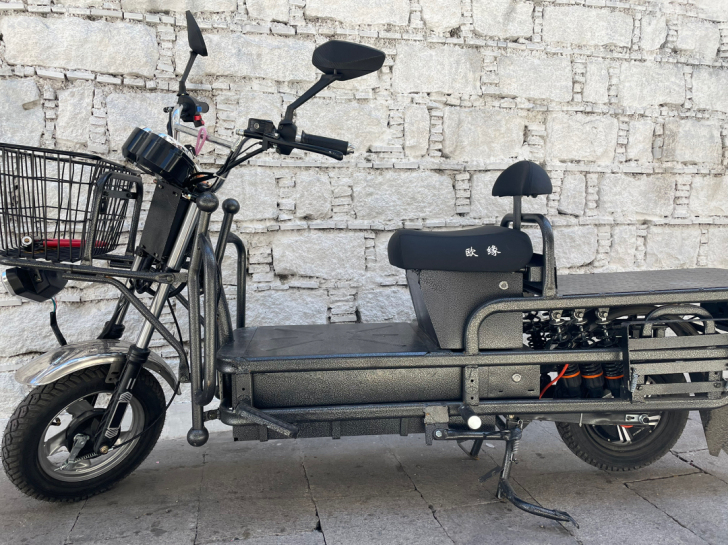 神鹰（摩托车） 电动摩托车，拉货方便，我买...