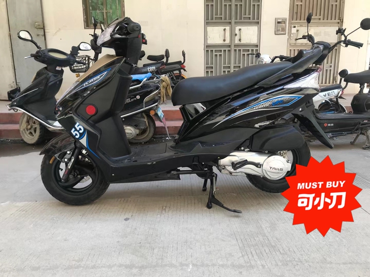 迅鹰125九成新，动力足够。车身整体良好，...