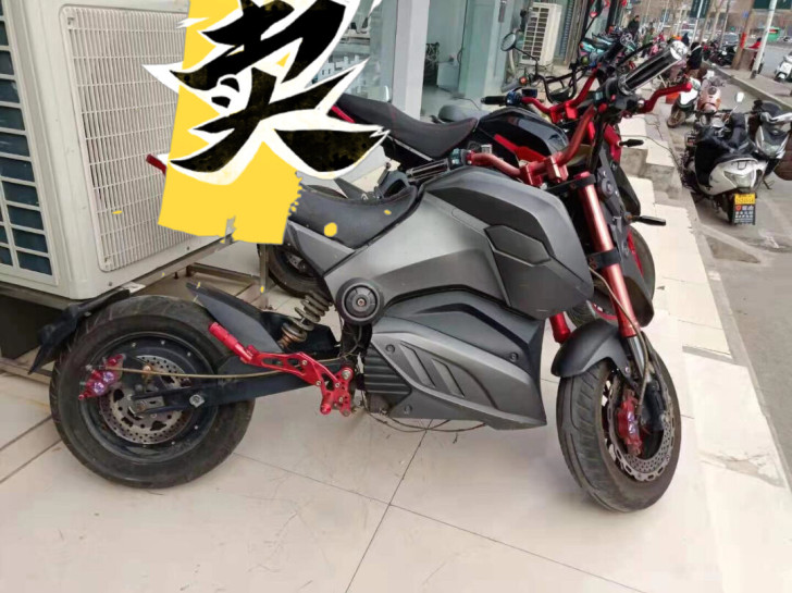 精品猴，72.20电池续航50公里左右，极...