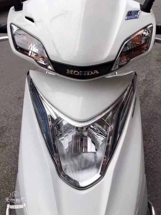 二手摩托车，踏板车，女装车白色五羊本田睿御...
