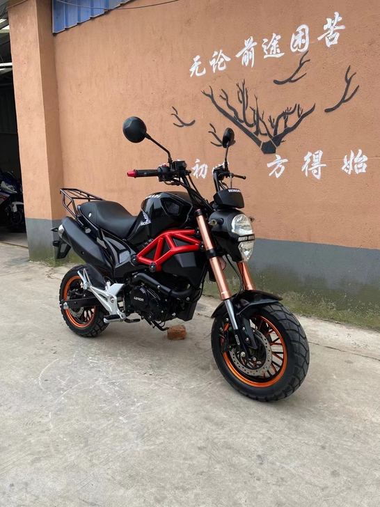 小怪兽到货一台，全车原版原漆动力十足，前后...