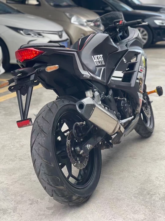 低价出一条小忍者第，单缸250cc，发动机...