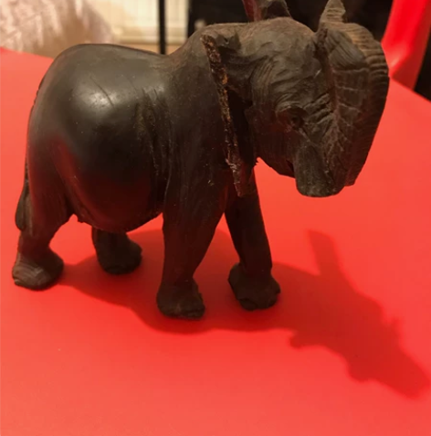 西非国家大师级木雕艺术品，把大象表现的淋漓...