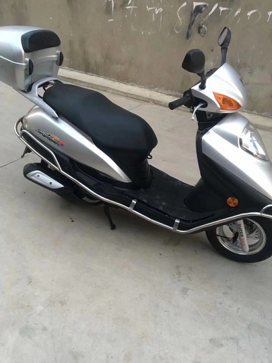 豪爵宇钻125cc 二手摩托踏板车国四排放...
