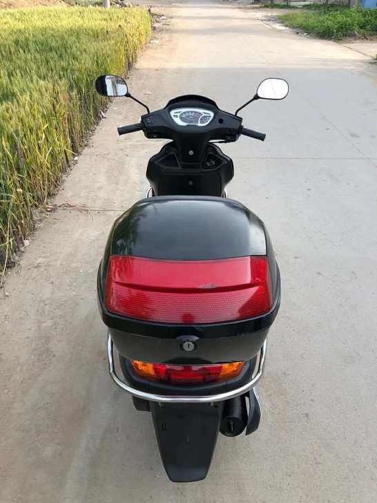 二手摩托车，踏板车，女装车二手摩托车豪爵宇...