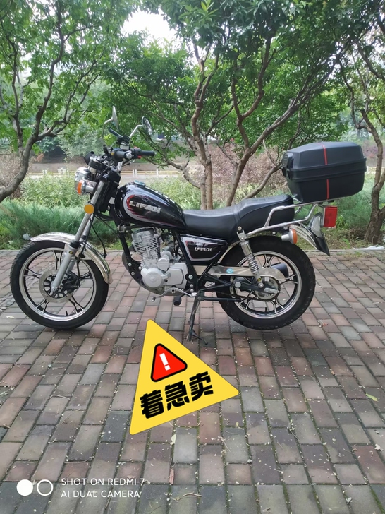豪爵摩托，19年，公户，八成新，手续齐全，...