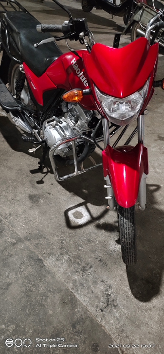 豪爵摩托车dm125摩托车