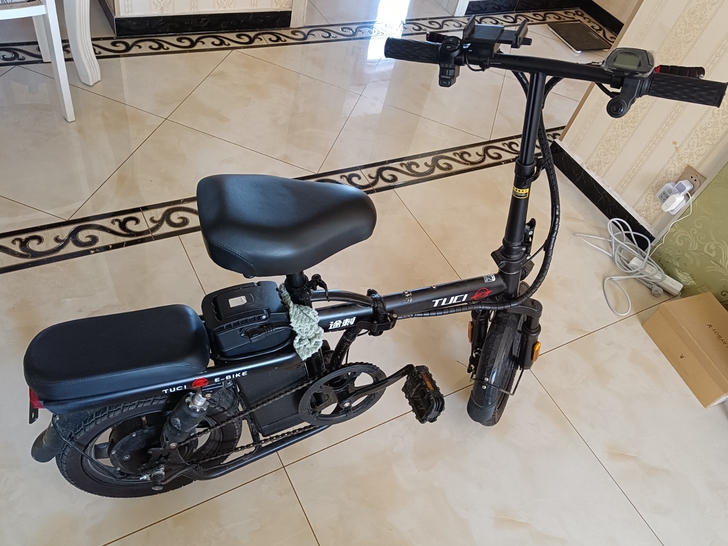 折叠电动车，代驾电动车