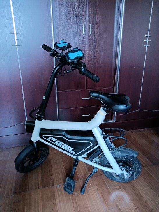 95新可折叠电动车，适合女生上下班或者代驾...