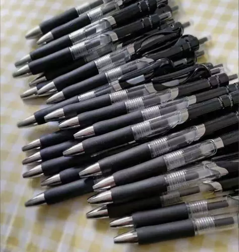 清仓 50支8.8包邮组合装中性笔按动0....