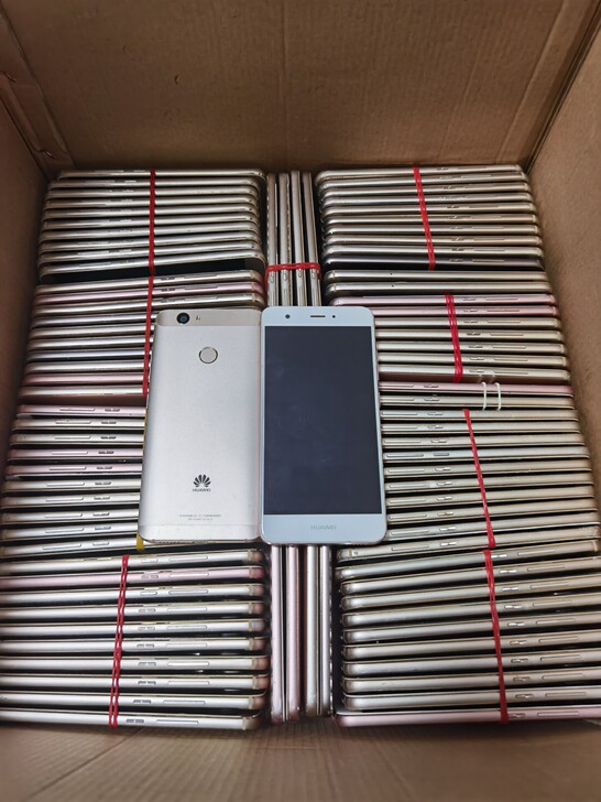 华为nova，高配4+64g，运行流畅不卡...