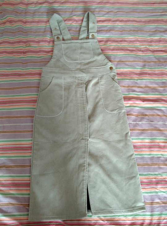 [慢出]灰绿色背带裙