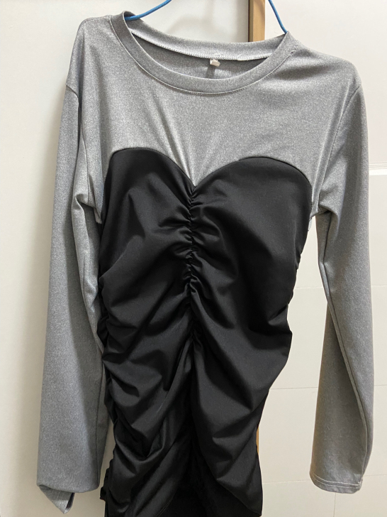 辣妹皱褶包臀裙