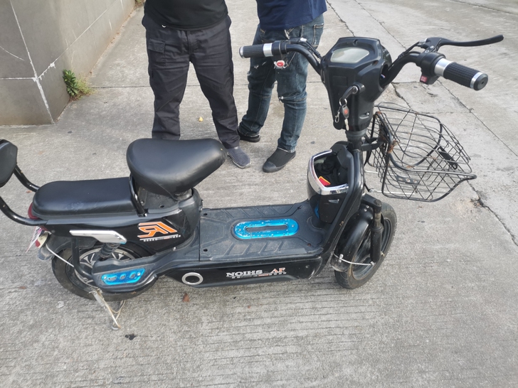 品牌型号 48v20扶，去年买1300。现...