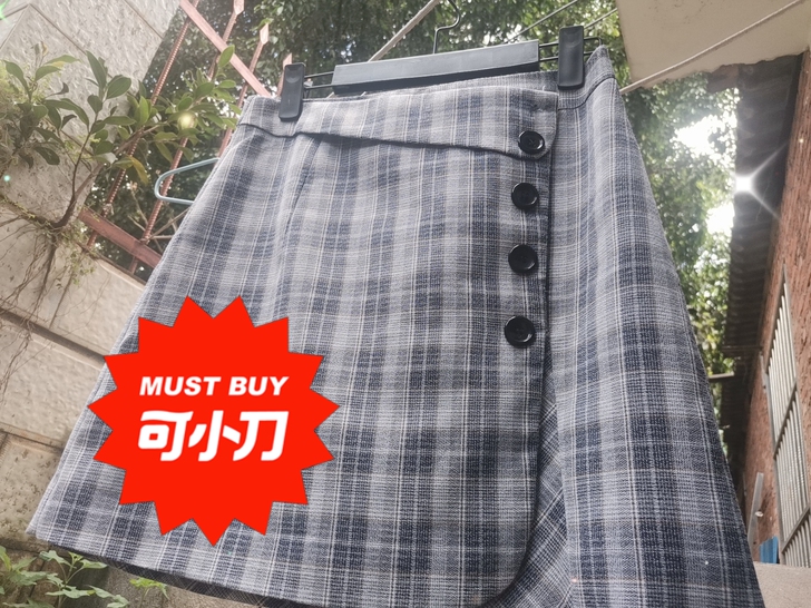 线下购入，几乎全新，只穿过一两次的包臀裙，...