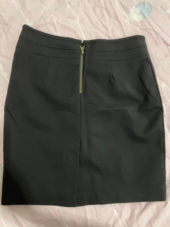 美特斯邦威 黑色包臀裙 后面小开衩
