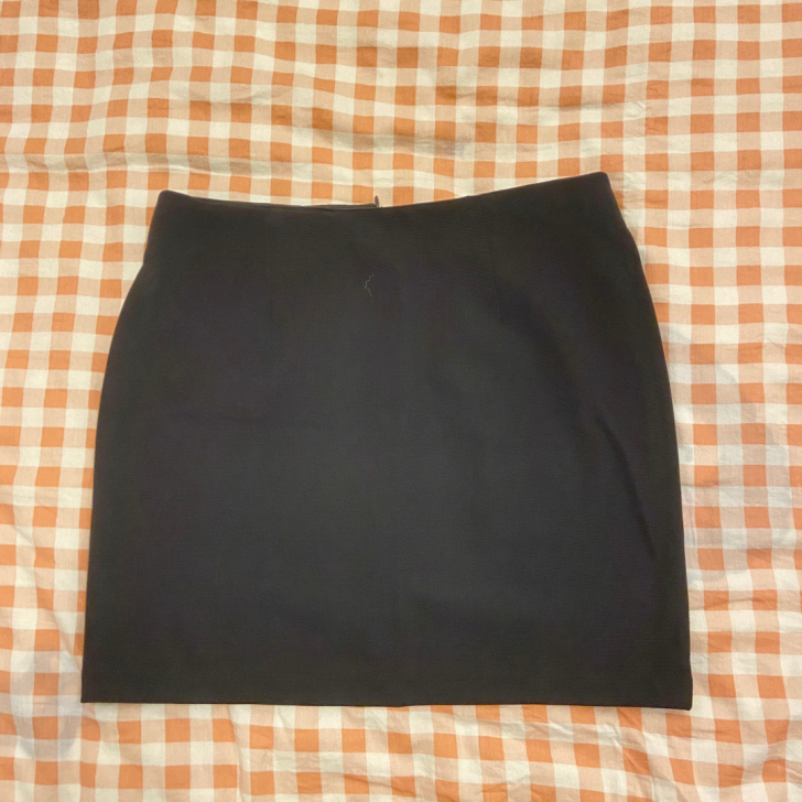 黑色a字裙，可当工作裙穿，通勤风，95到1...