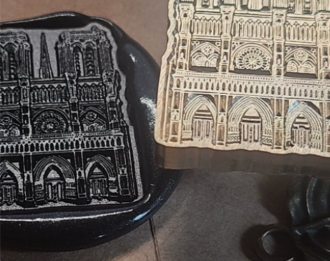 aini火漆巴黎圣母院三层 感兴趣的话点“...