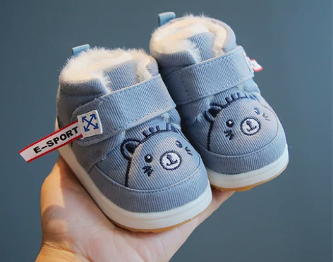 ?童年顽国 学步鞋 米色 感兴趣的话点“我...