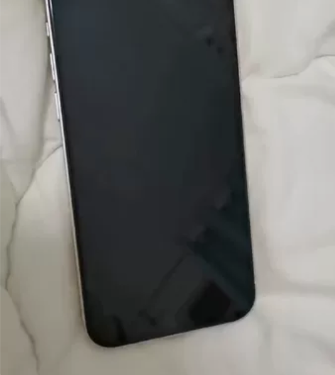 女生自用iphone 12，256g白色，...