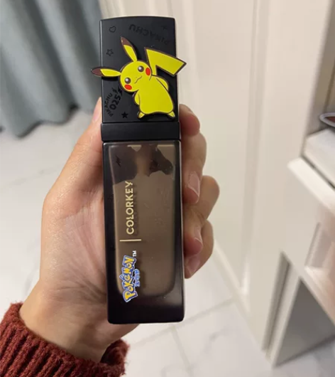 珂拉琪粉底液嫩肤色,保质期到2024年11...