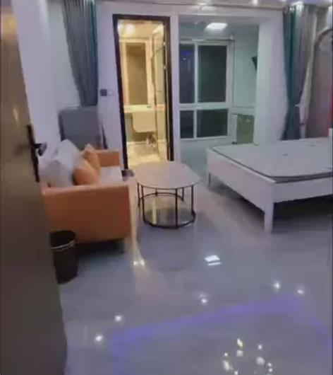 精装月付 百花村地铁口 中登阳光十里 一室...