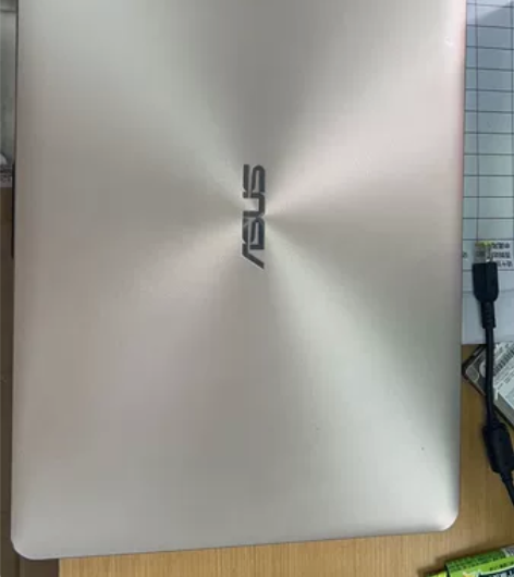 华硕笔记本。20+256。网课游戏绝佳 感...