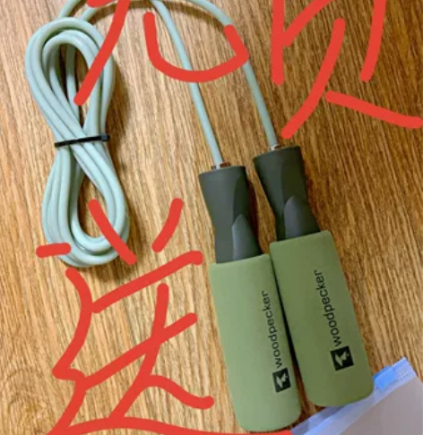 啄木鸟跳绳，全新付邮费免费送，直接拍 材质...