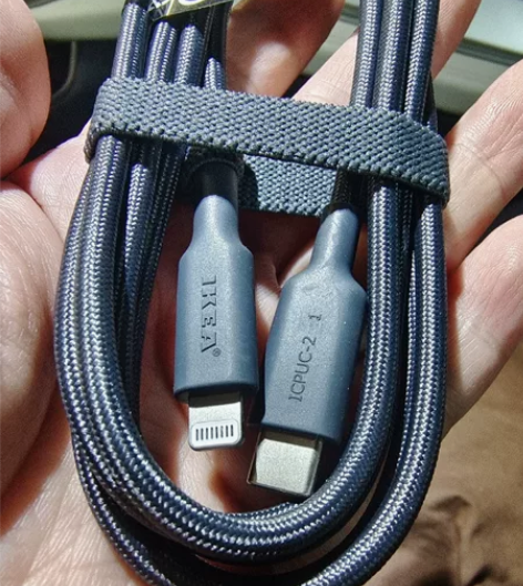 宜家的苹果手机快充数据线充电线 好像1...