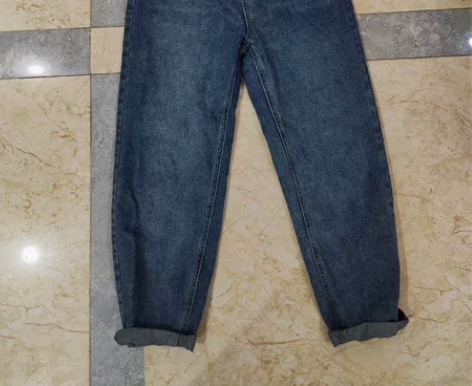 松紧带哈伦裤萝卜裤牛仔裤。 腰围68，有松...