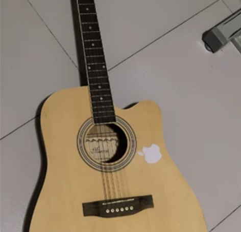 个人闲置吉他，大学拿来演出和练习玩，毕业要...