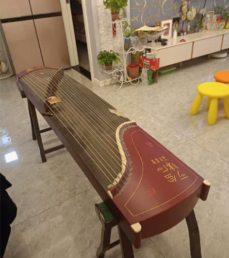 闲置古筝处理，买来时姑娘一直在学校练习，没...