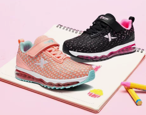 特步儿童全掌气垫鞋女中大童跑步鞋减震魔术贴...